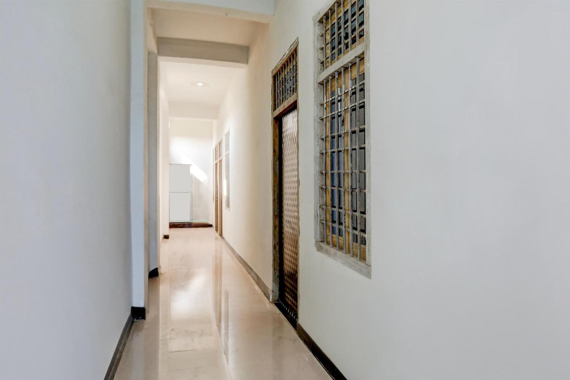 Hotel O Kanha Galaxy Brothers Group كانبور المظهر الخارجي الصورة