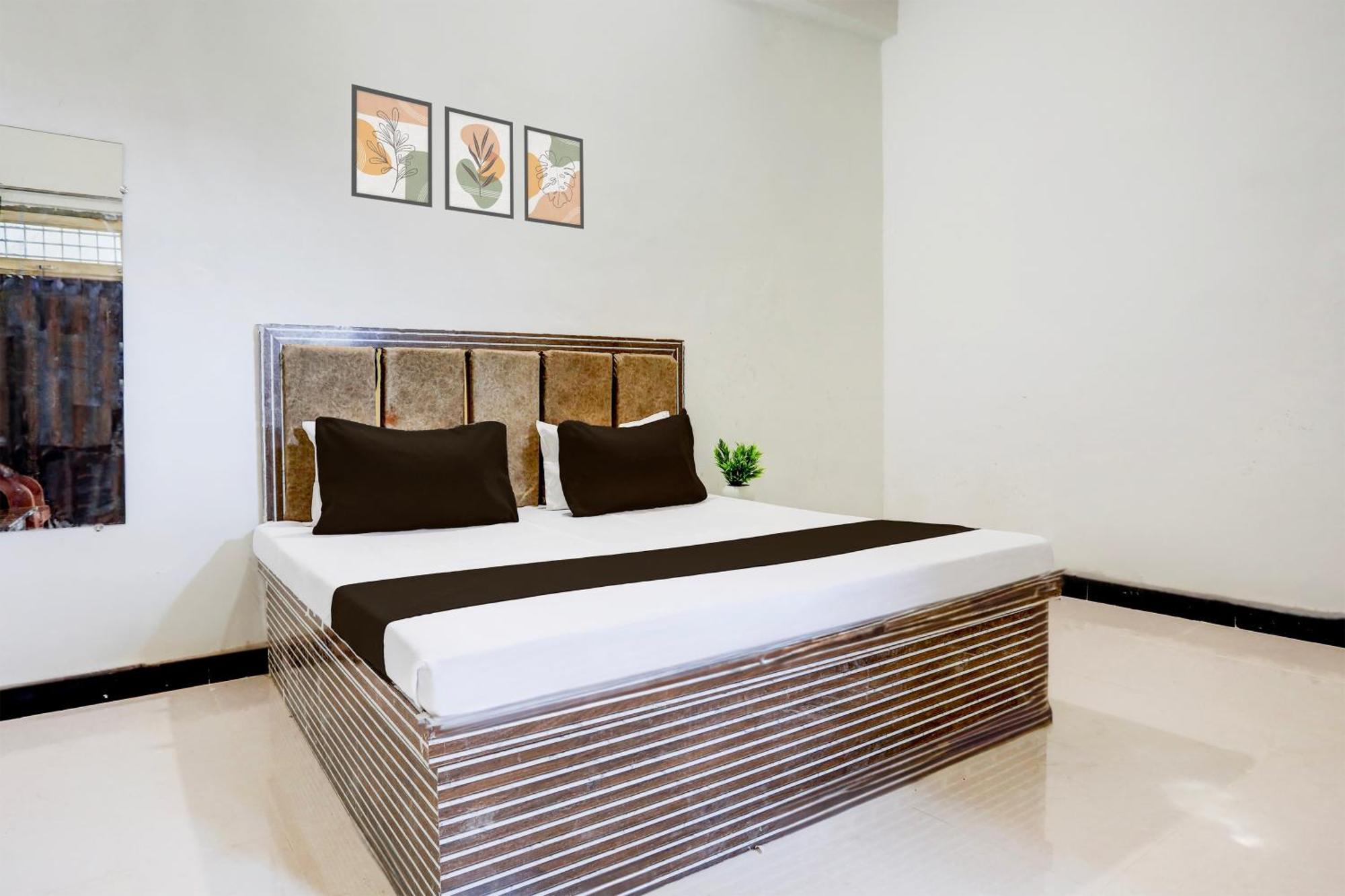 Hotel O Kanha Galaxy Brothers Group كانبور المظهر الخارجي الصورة