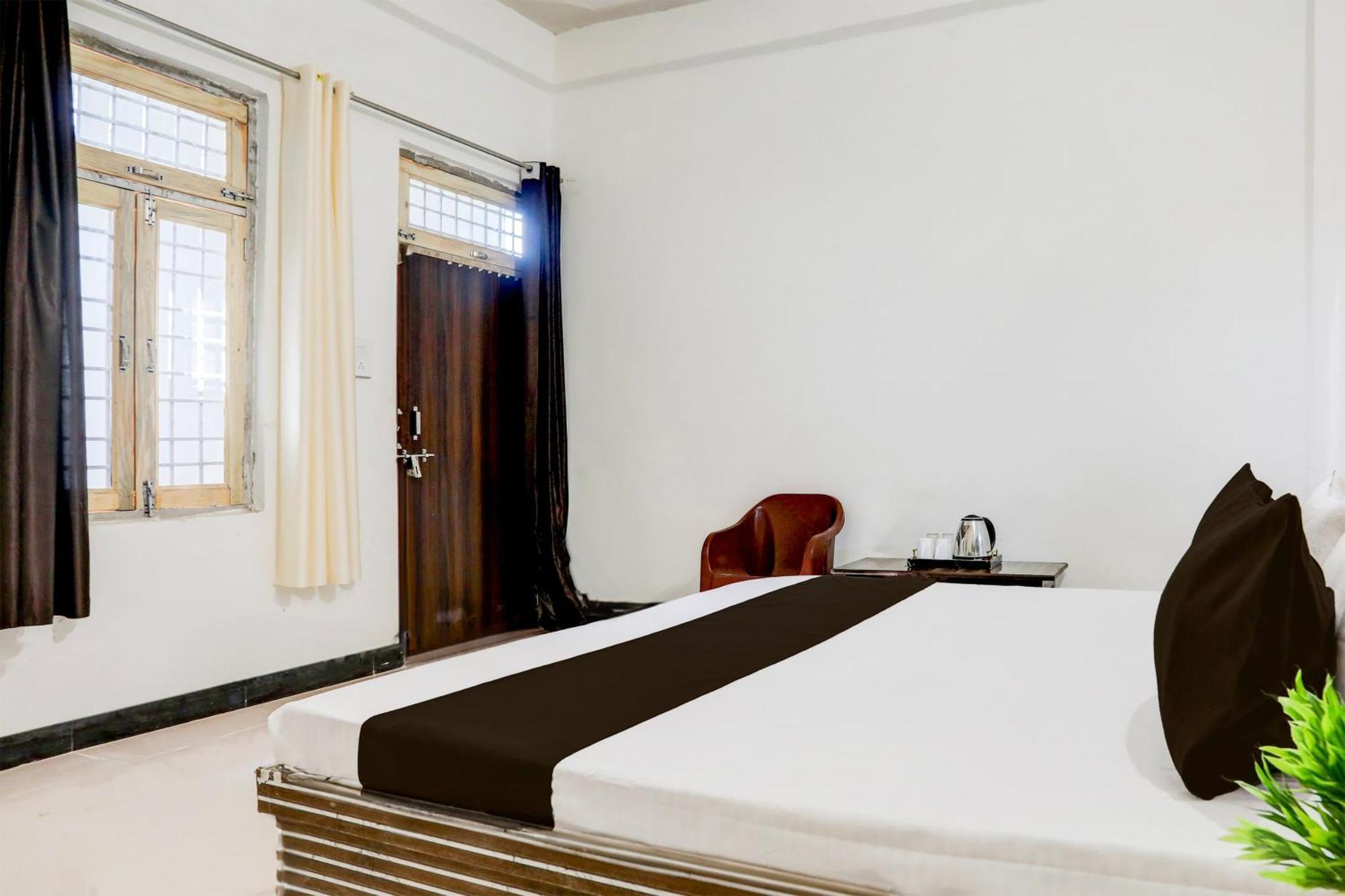 Hotel O Kanha Galaxy Brothers Group كانبور المظهر الخارجي الصورة